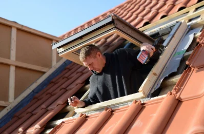 Pose de fenêtres de toit Velux à Bratte
